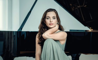 Mitra Kotte-Herstory【Q】【96kHz / 24bit】